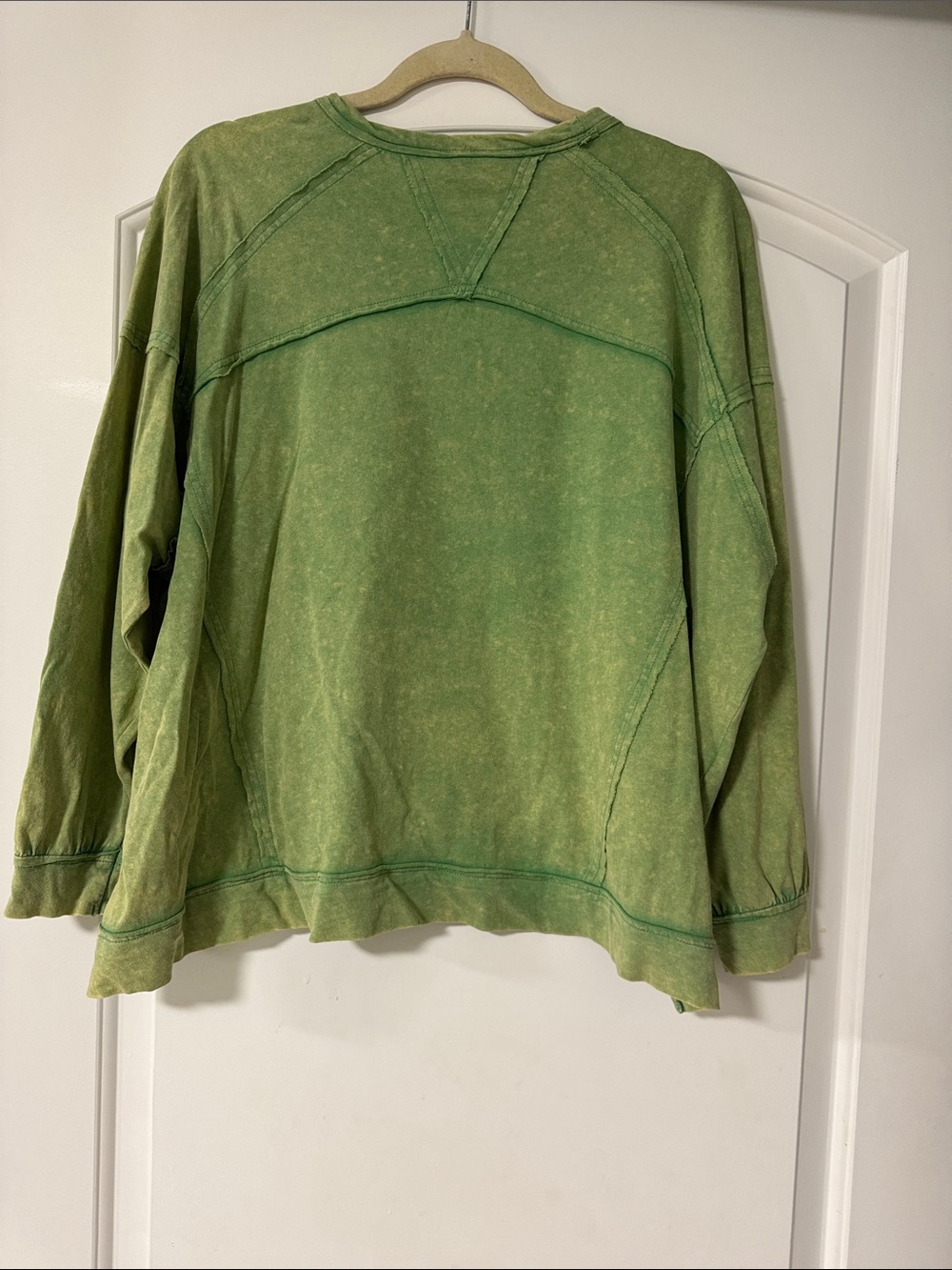 Boutique Top - Picture 3 of 3
